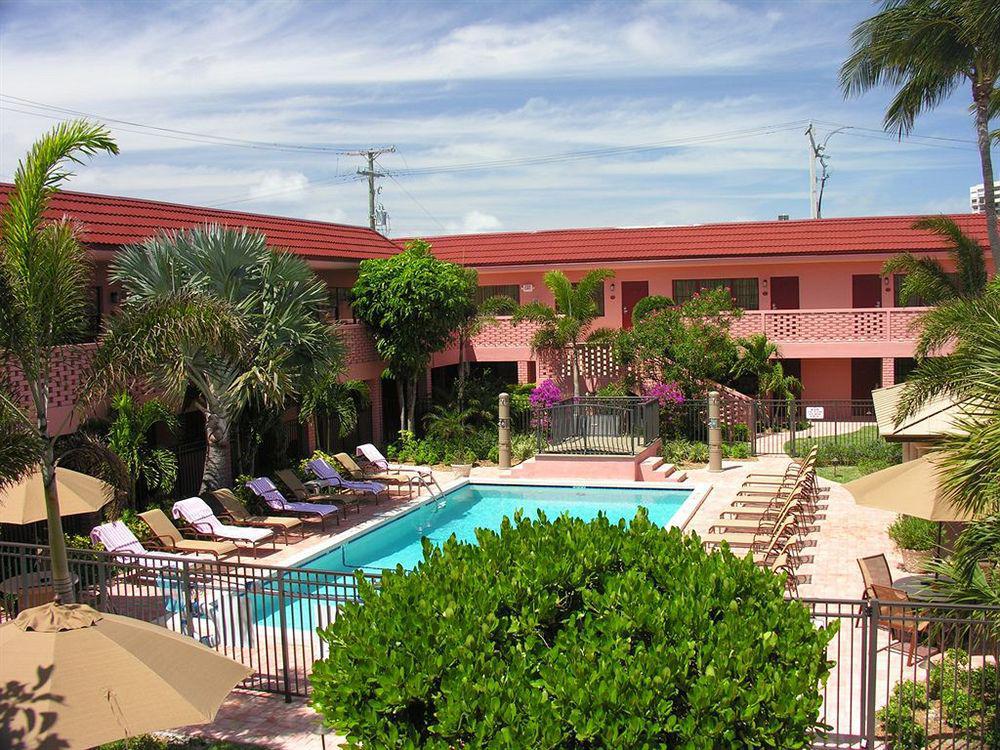 Hotel Away