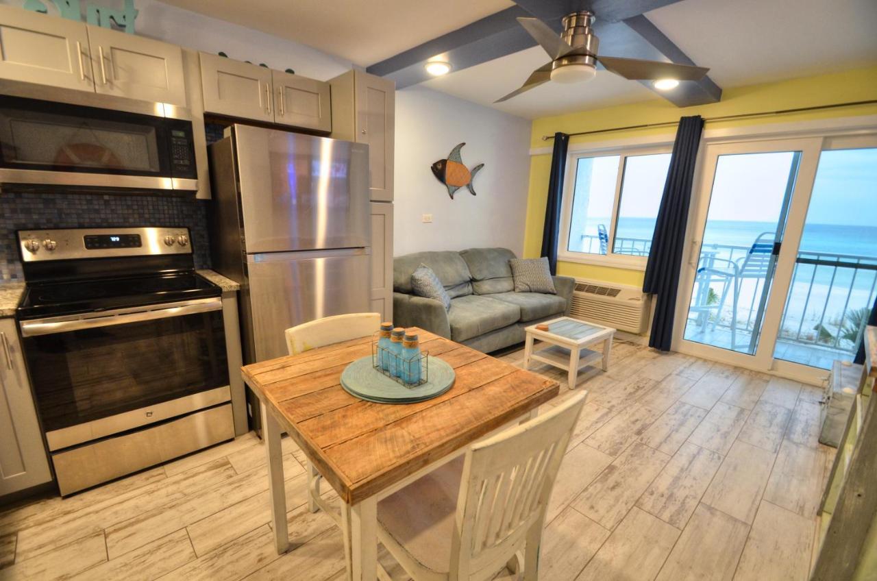 Emerald Apartment *