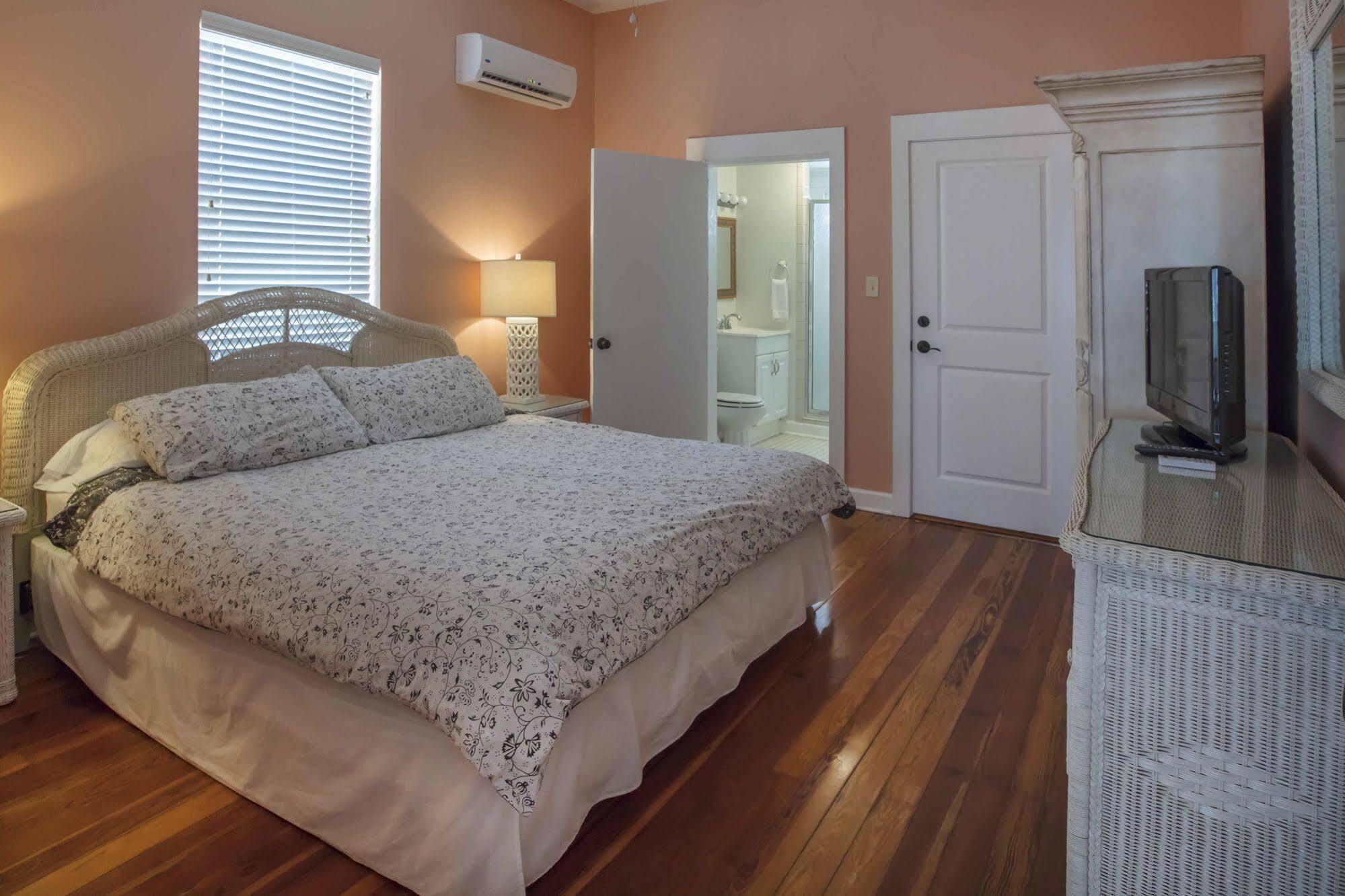 Havana Inn St. Pete Beach