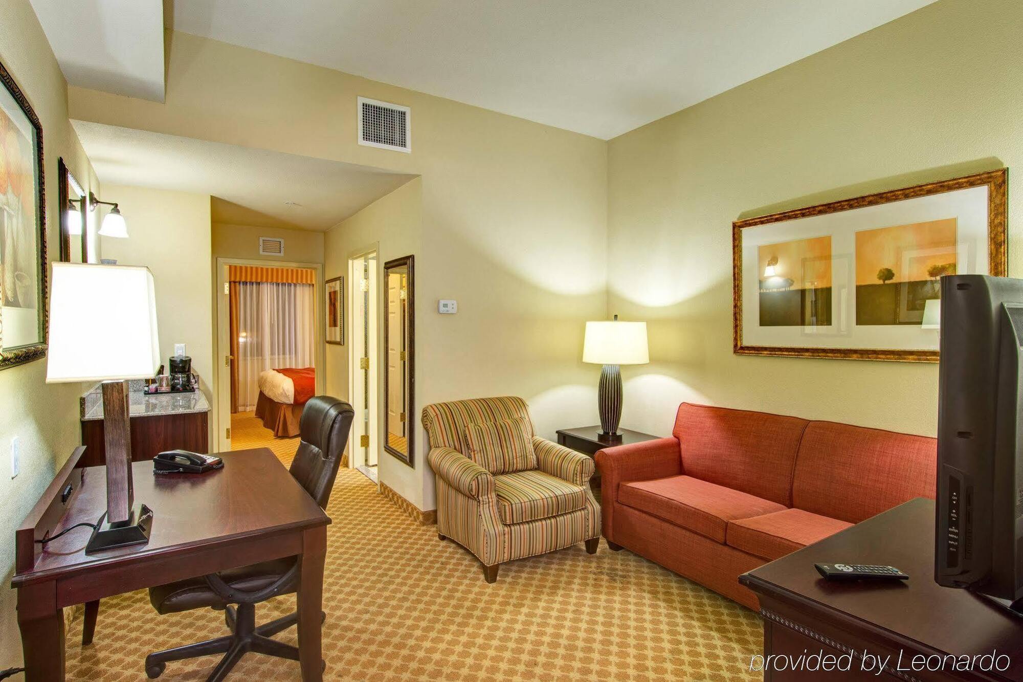 Country & By Radisson, St Petersburg - Clearwater, Fl