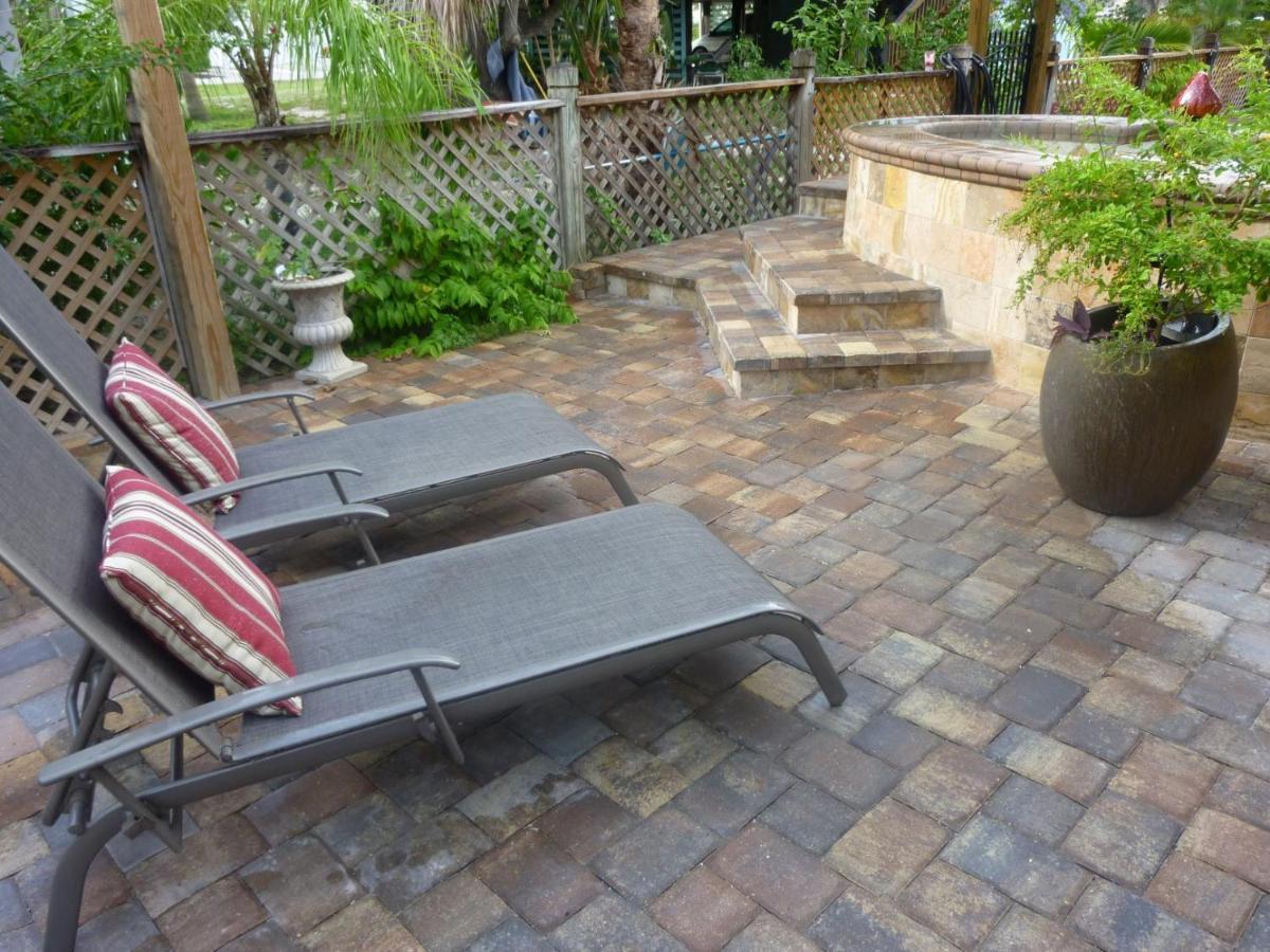 #1 Island Hideaway * Fort Myers Beach