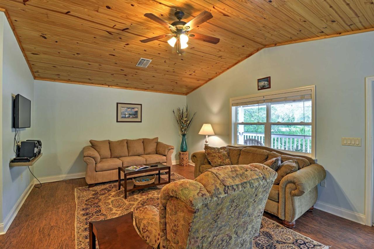 Crystal River On 1 Acre With Deck And Porch! *
