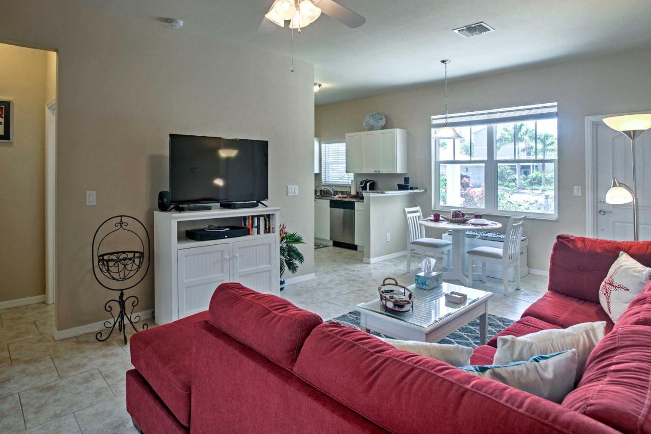 With Private Pool And Tiki Bar! Holiday home