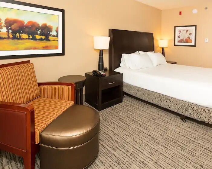 Hotel Hilton Garden Airport 3*