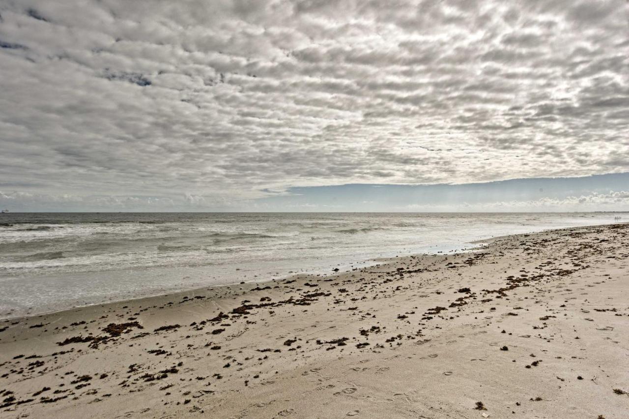 With Pool - Walk To Beach! * Cape Canaveral