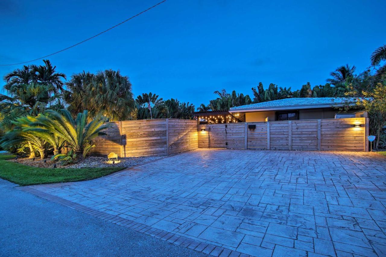 Updated And Private Oakland Park Gem About 2 Mi To *