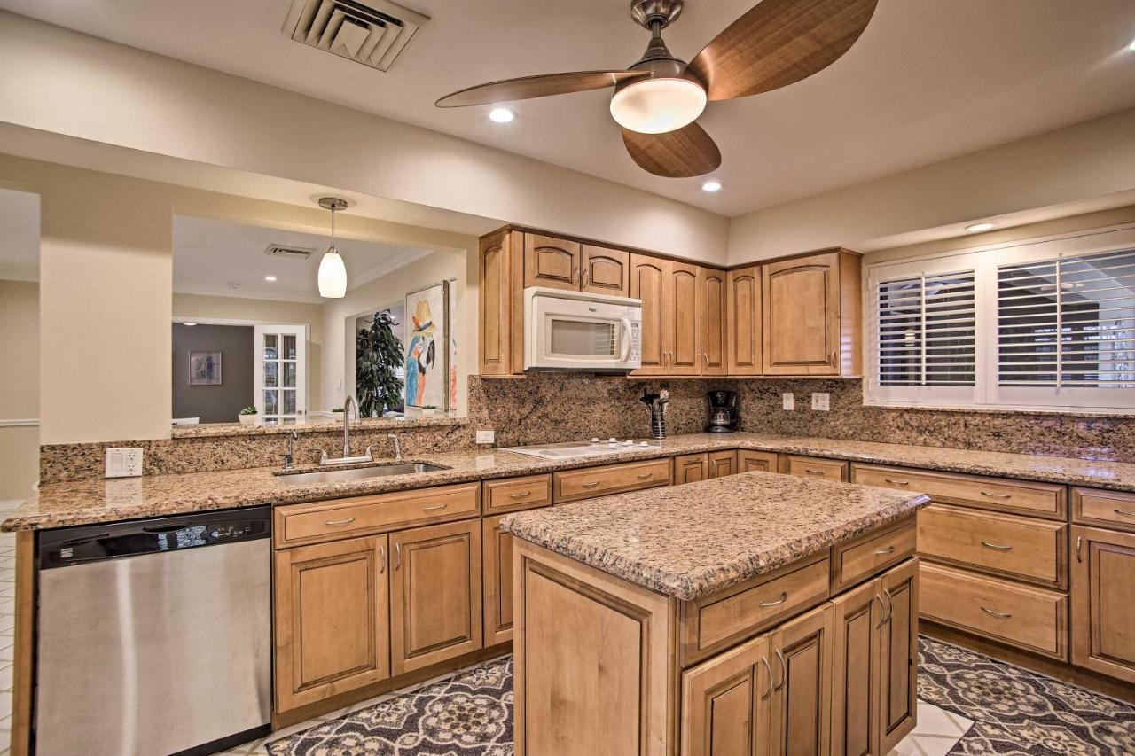 Updated And Private Oakland Park Gem About 2 Mi To Fort Lauderdale