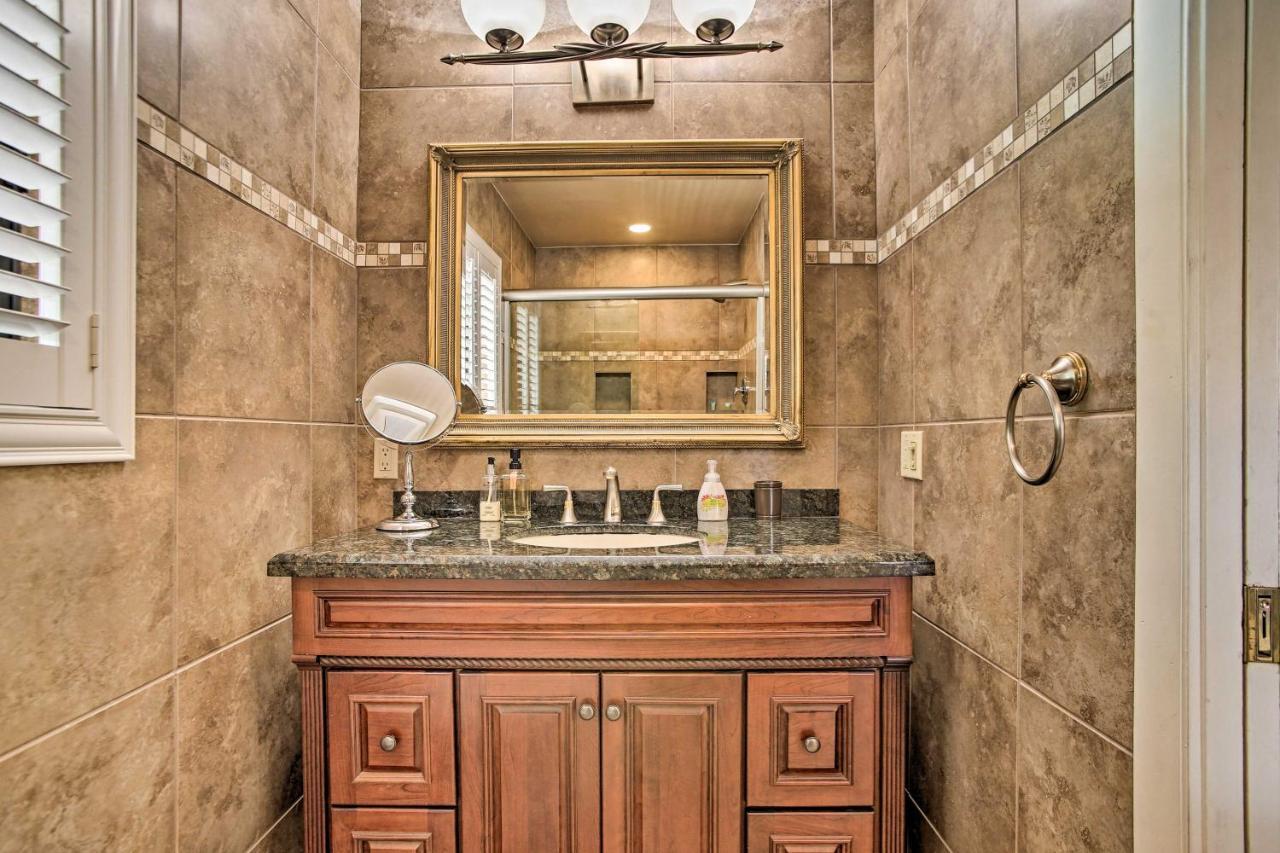 Holiday home Updated And Private Oakland Park Gem About 2 Mi To Fort Lauderdale
