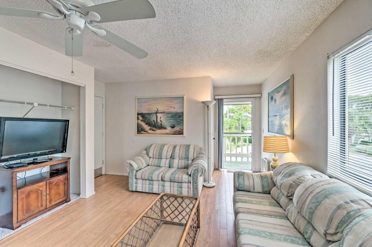 Apartment With Balcony, Walk To *