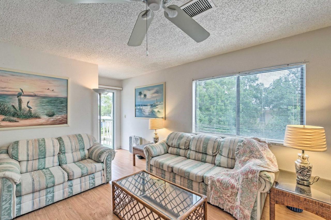 Apartment With Balcony, Walk To *