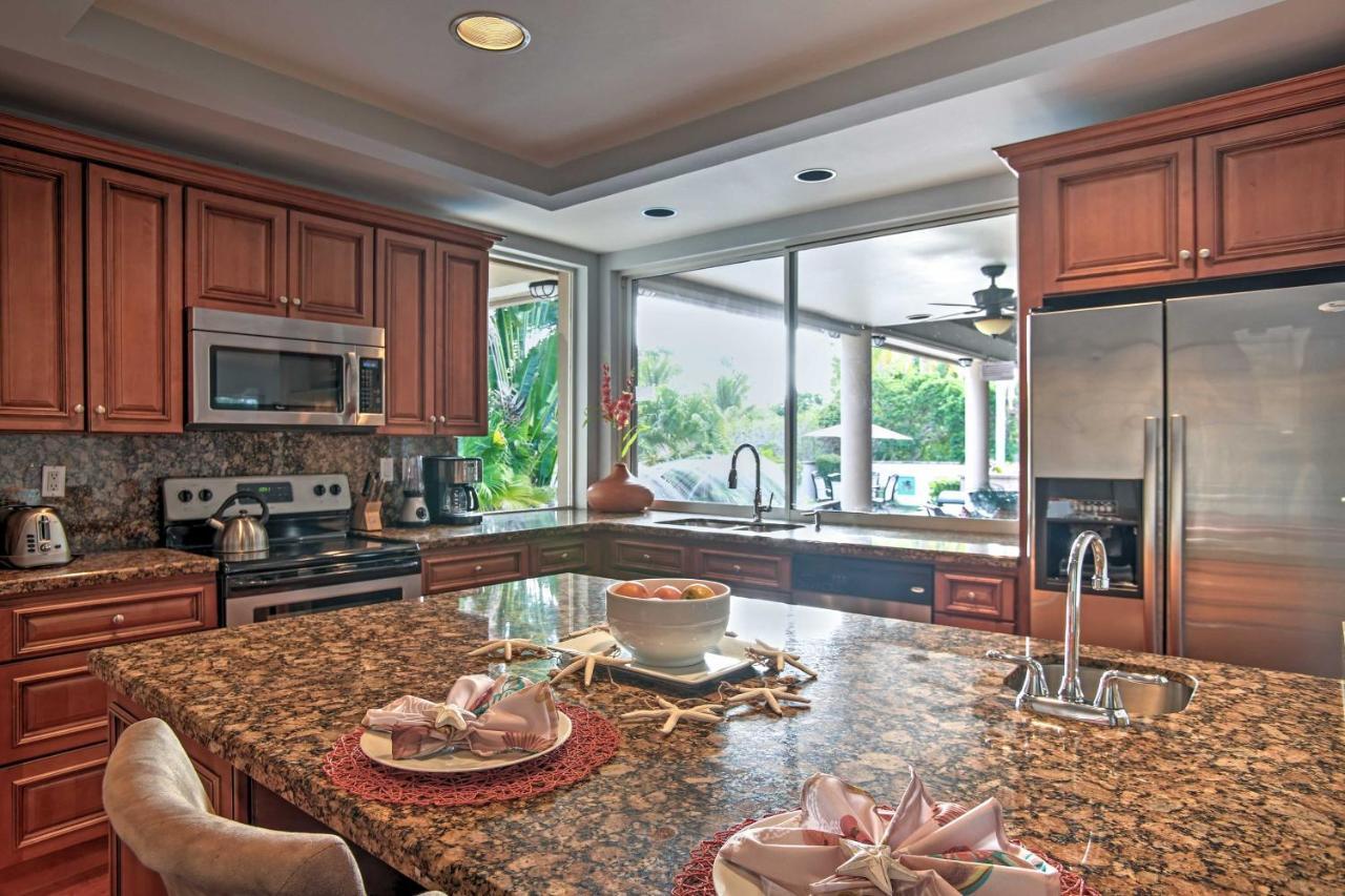 Holiday home Large Pompano With Pool Walk To Private