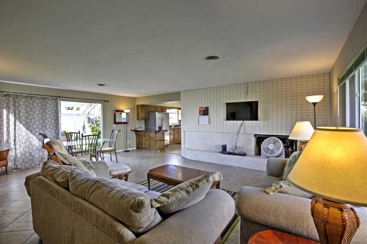 Holiday home Pet-friendly Daytona Home, Walk To The Ocean