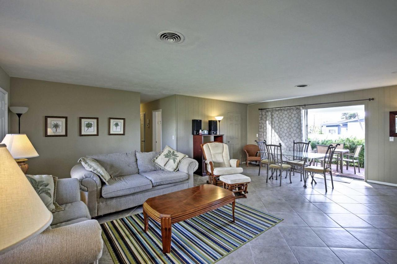 Pet-friendly Daytona Home, Walk To The Ocean