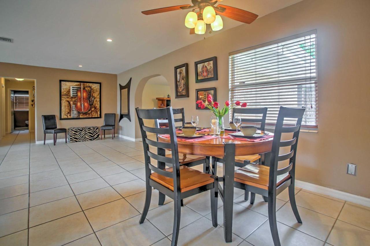 Tropical With Private Dock On Canal! * Cape Coral