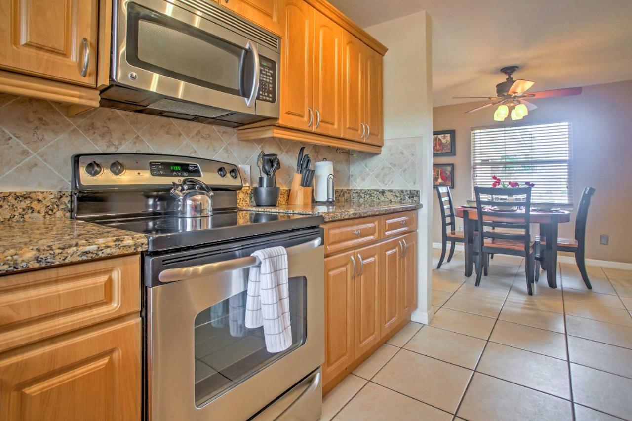 Tropical With Private Dock On Canal! Cape Coral