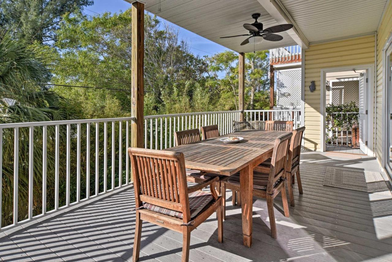Holmes Pool, Hot Tub, Walk To Beach! Holiday home *