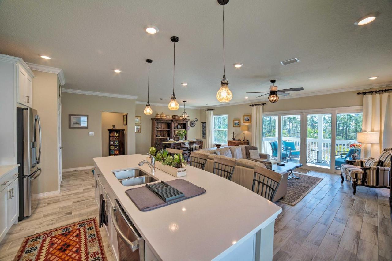 Lost Key Golf Townhome Less Than 1 Mi To Beach! Holiday home
