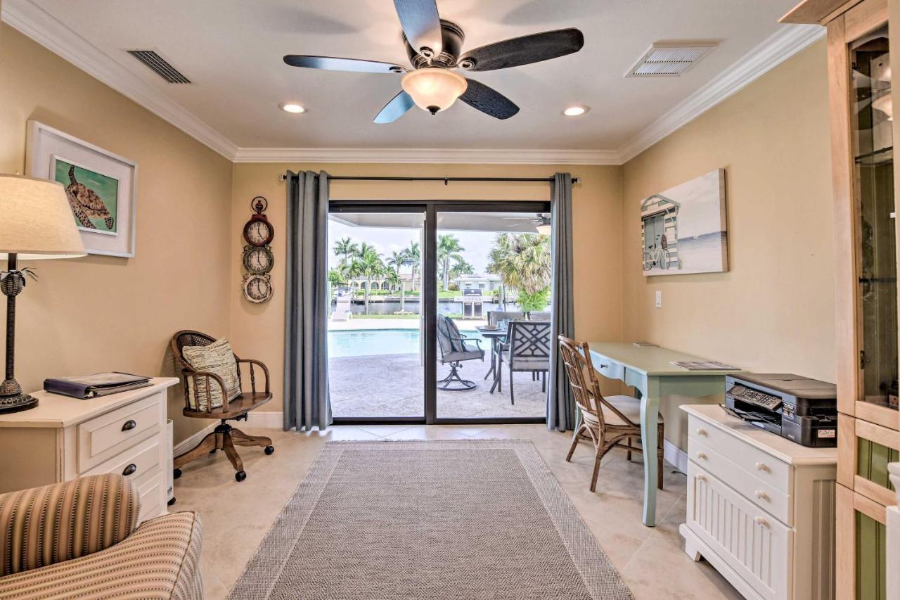 Canalfront With Private Dock! Cape Coral