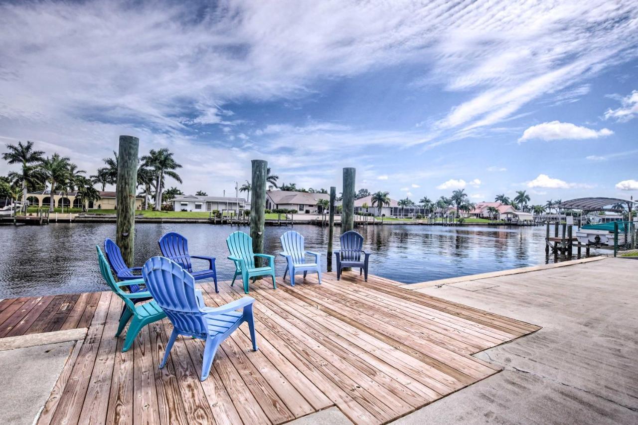 Canalfront With Private Dock! Holiday home Cape Coral
