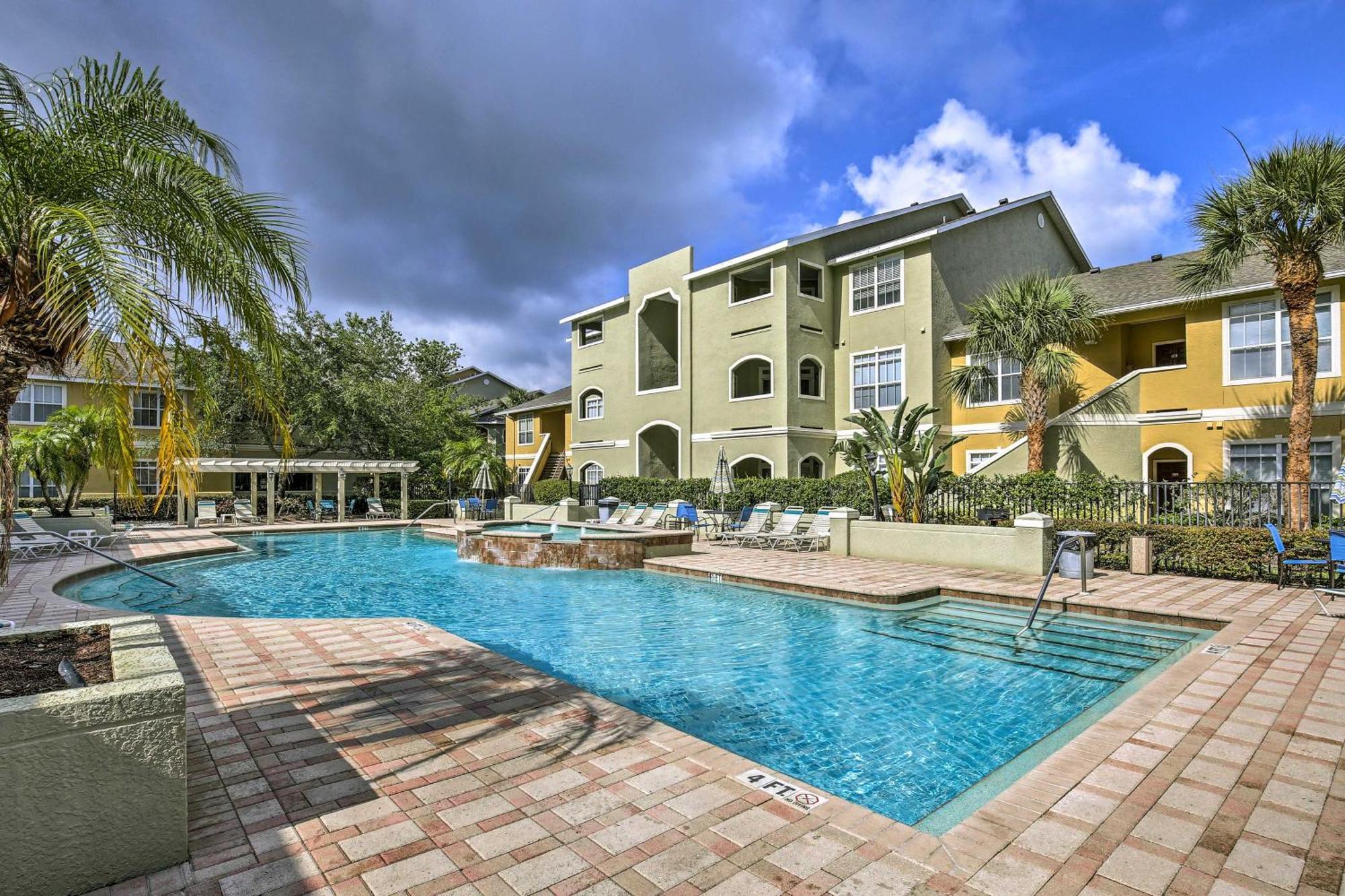 Modern With Pool 4 Mi To Beach! Apartment