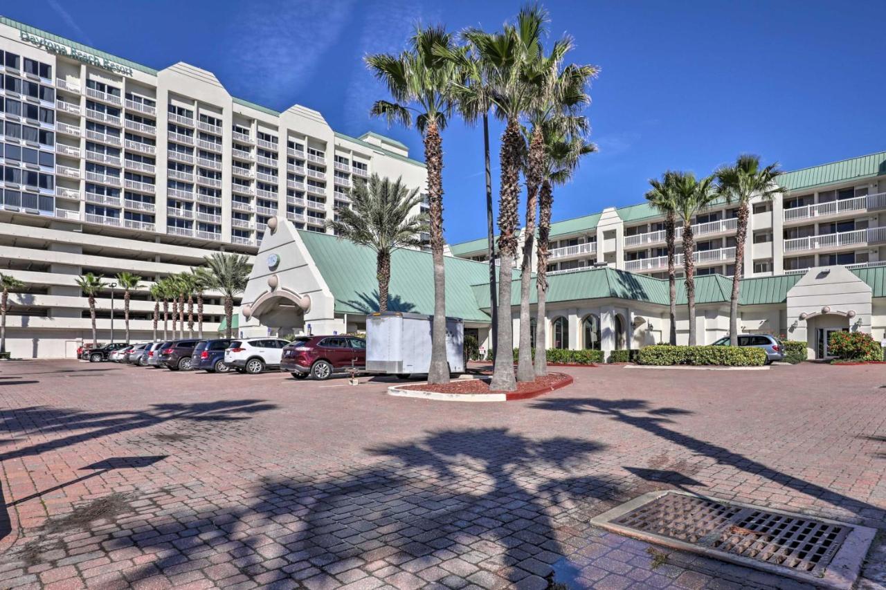 Ocean-view Daytona Retreat With Balcony