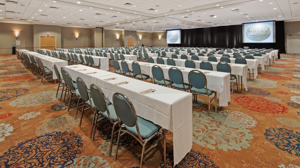 Hotel The Florida & Conference Center In The Florida Mall 4*
