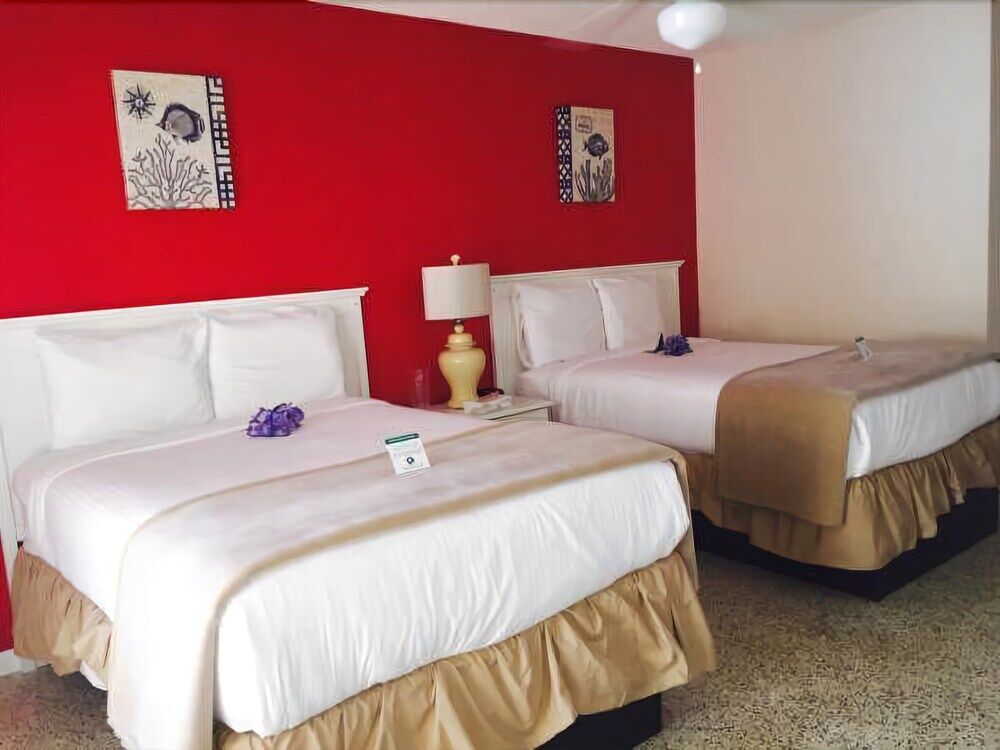 Island Sun & - Venice, Florida Historic Downtown & Getaway 2*
