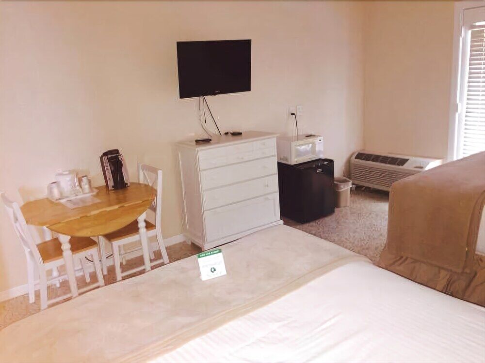Motel Island Sun & - Venice, Florida Historic Downtown & Getaway 2*