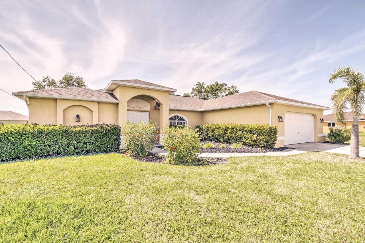 Ideally Located Abode With Heated Pool! Holiday home