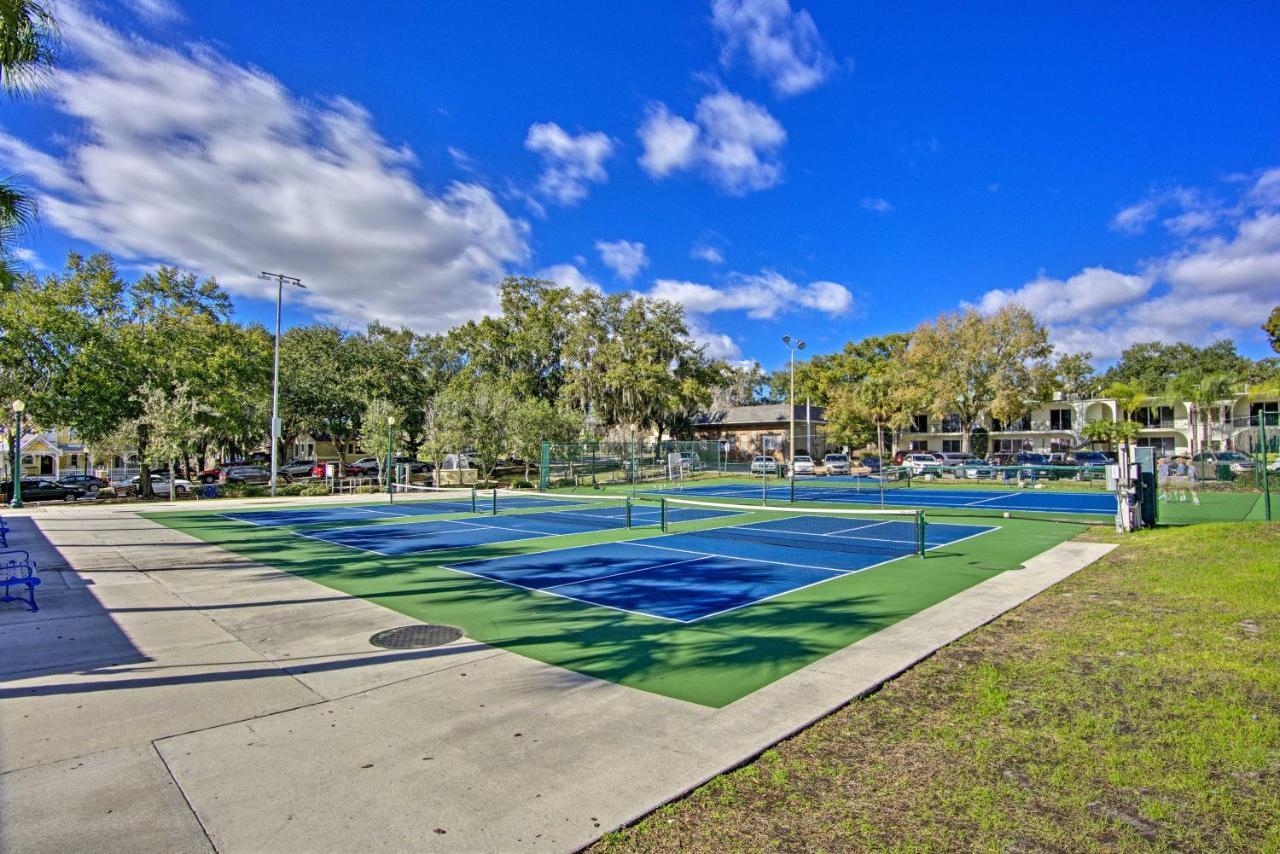 Townhome In Historical District! Holiday home