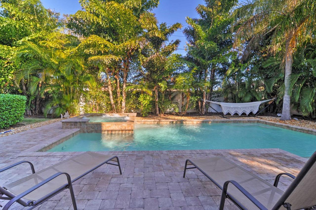 Holmes Family Private Pool And 3 Decks! Holiday home *