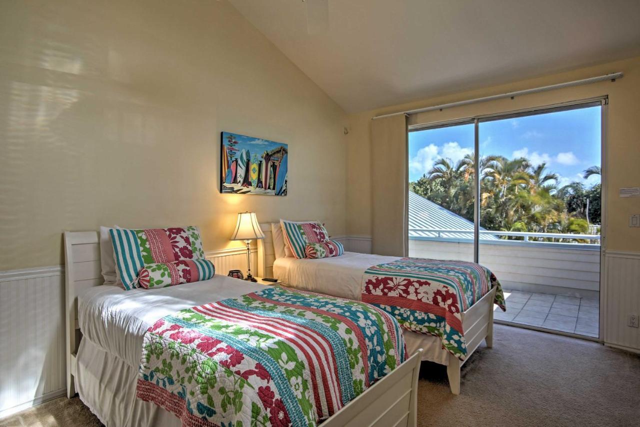 Large Pompano With Pool Walk To Private Holiday home