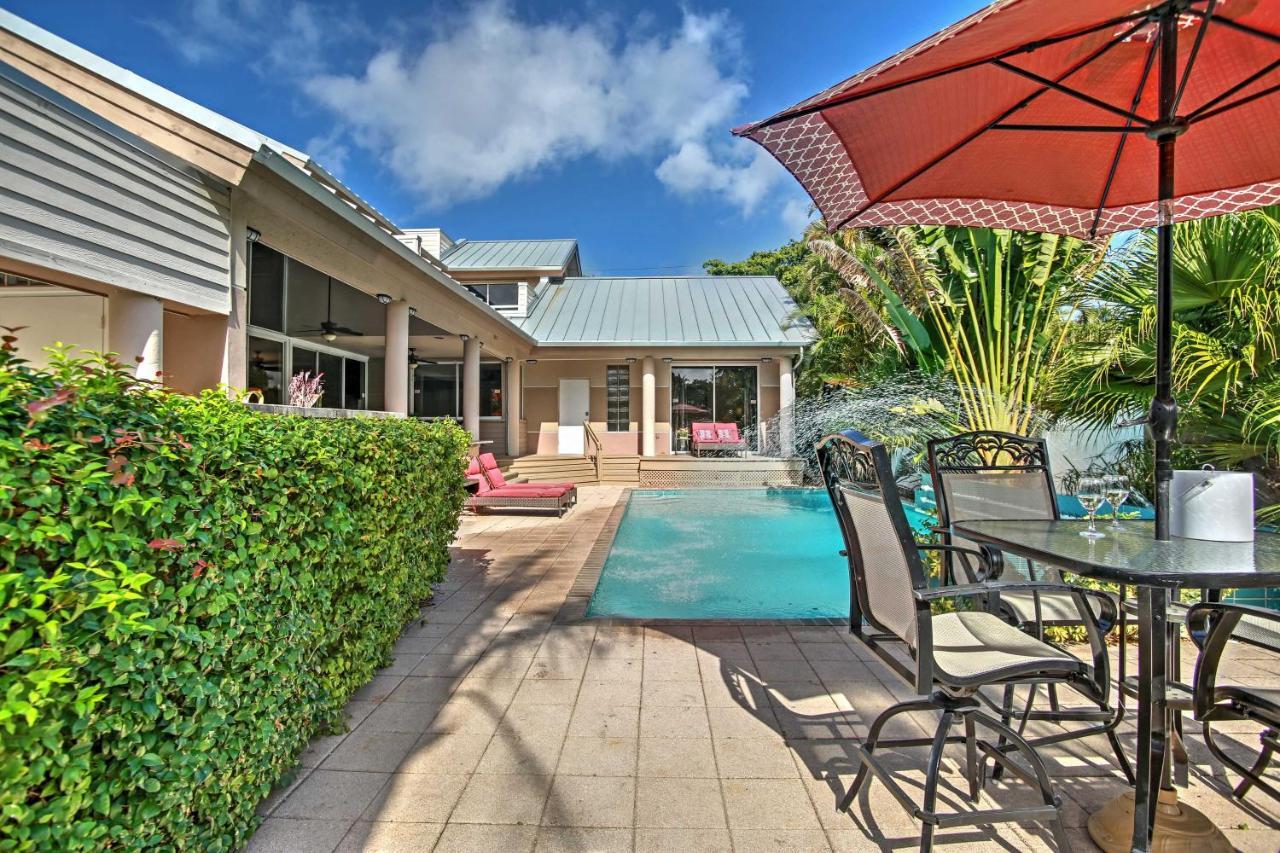 Large Pompano With Pool Walk To Private *