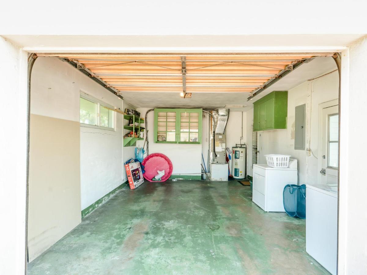 Pet-friendly Daytona Home, Walk To The Ocean