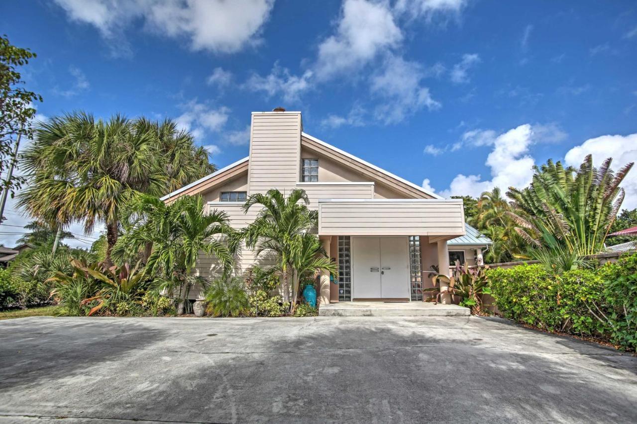 Holiday home Large Pompano With Pool Walk To Private Pompano Beach