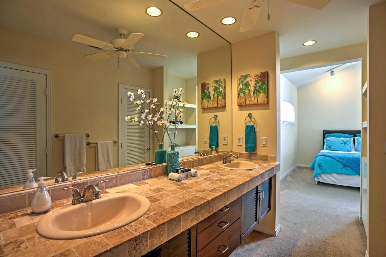 Large Pompano With Pool Walk To Private Pompano Beach