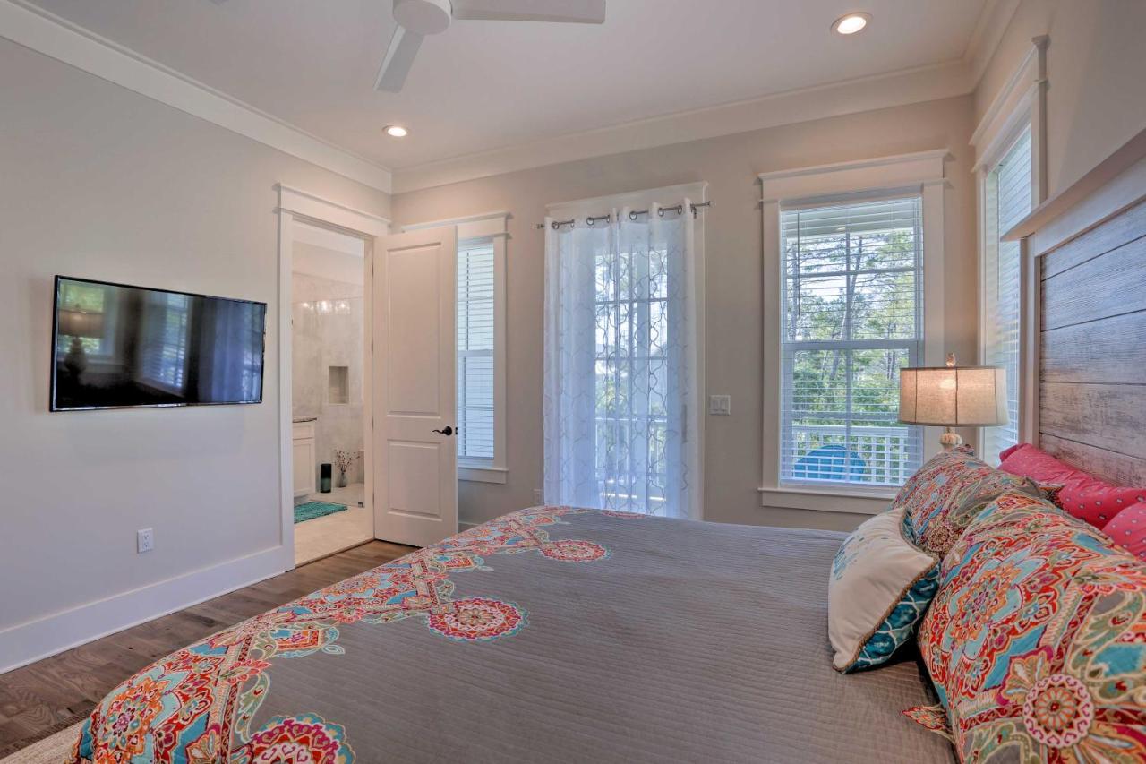 Family-friendly Santa Rosa Walk To Beach! Holiday home Santa Rosa Beach