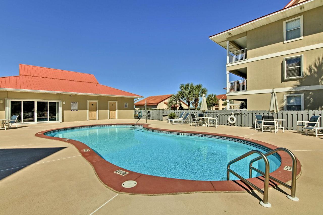 Emerald Hideaway Renovated In Navarre