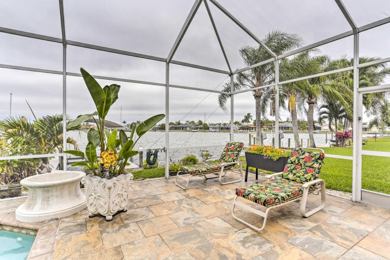 Holiday home Lakefront With Private Pool And Dock! *