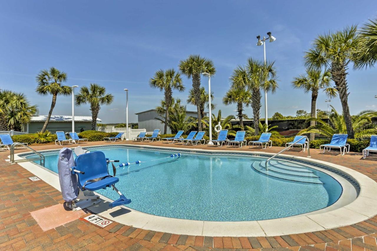 Apartment Oceanfront Pcb With Access And 2 Pools