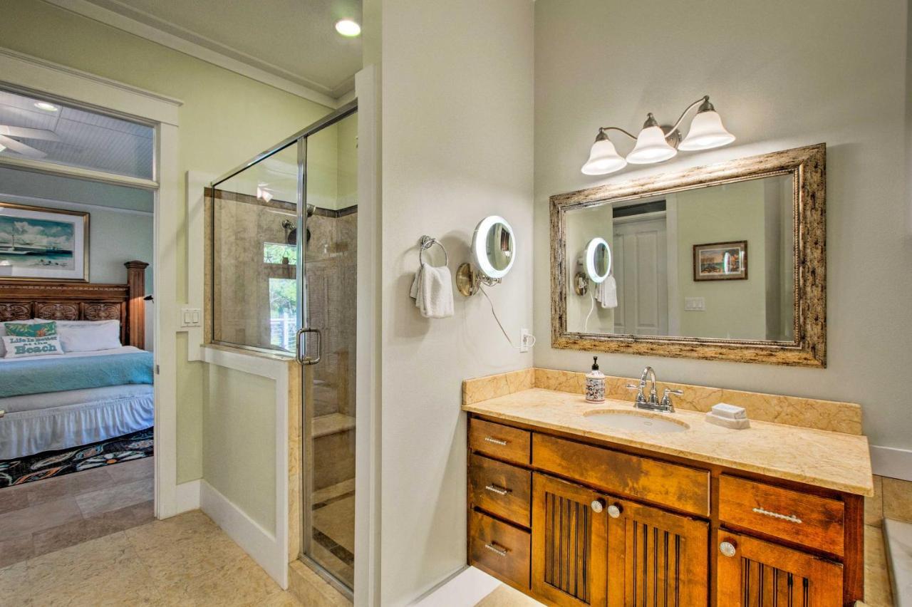 Santa Rosa With Pool, Hot Tub And Golf Cart Holiday home