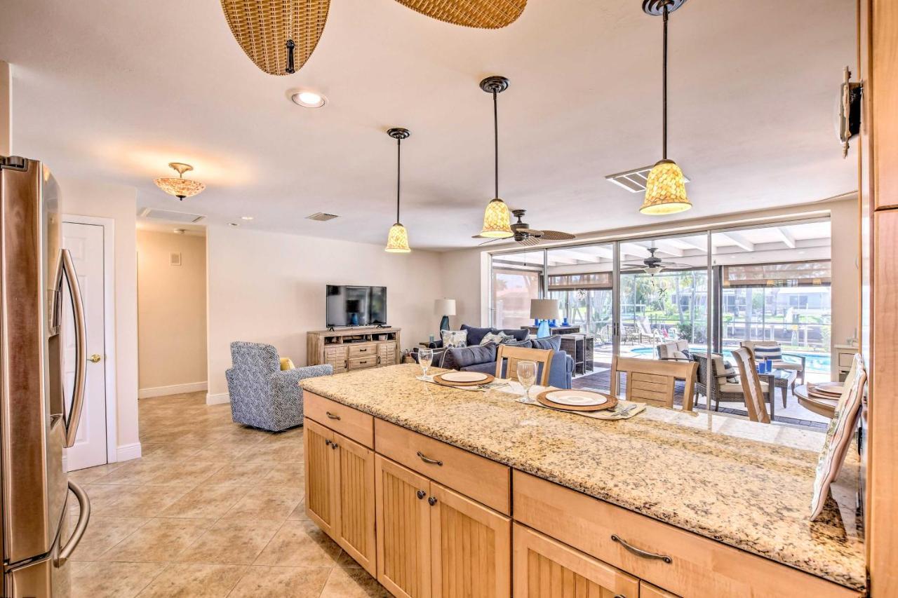 Waterfront Getaway With Pool And Dock! Holiday home Cape Coral