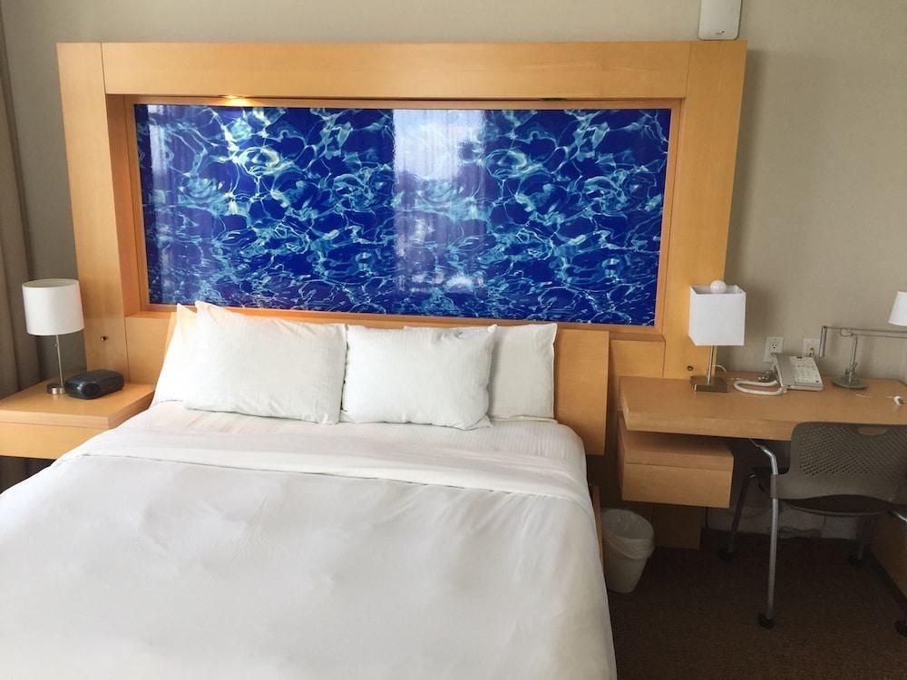 Aparthotel Marenas Sunny Isles Beach