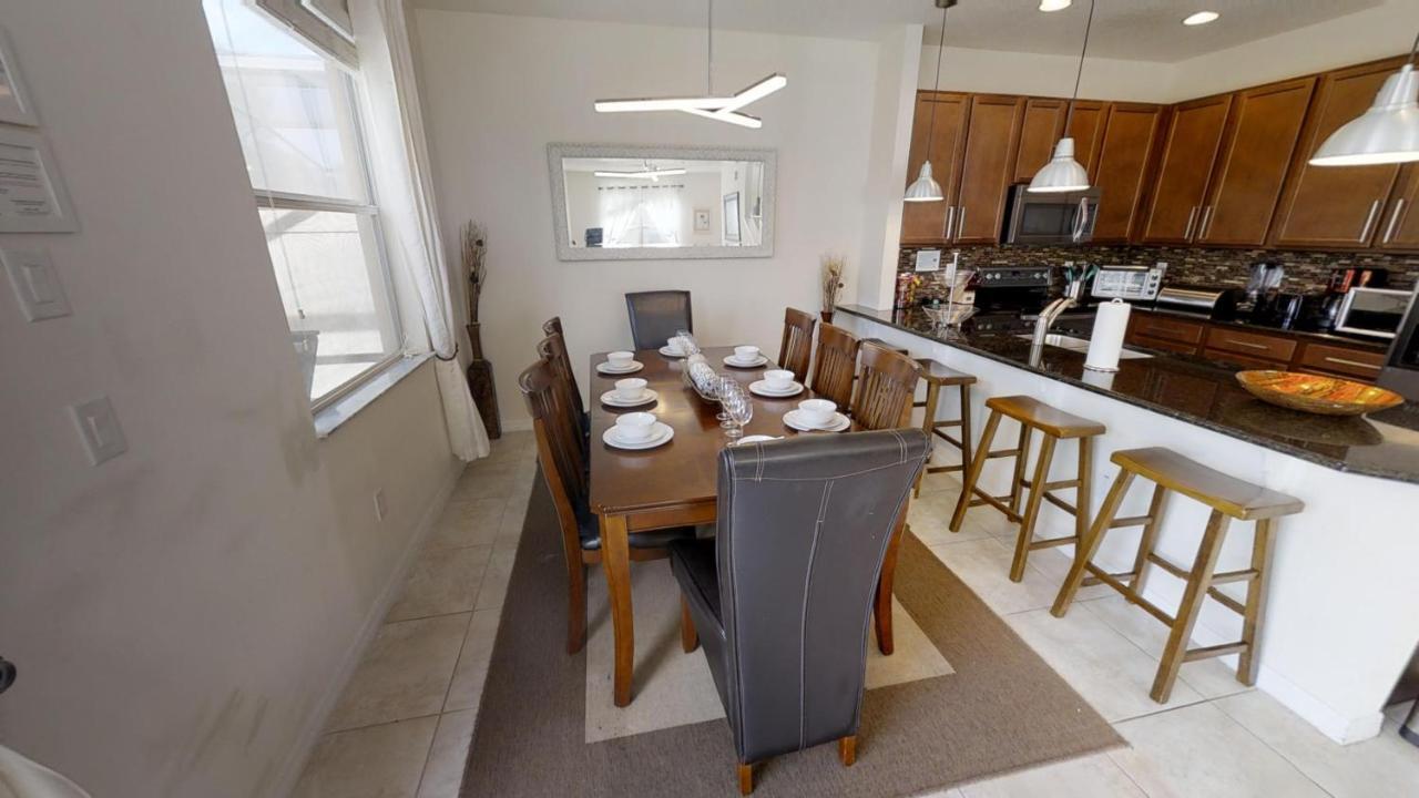 Bella Vida 4 Bedroom Vacation With Pool 1515 Holiday home Kissimmee