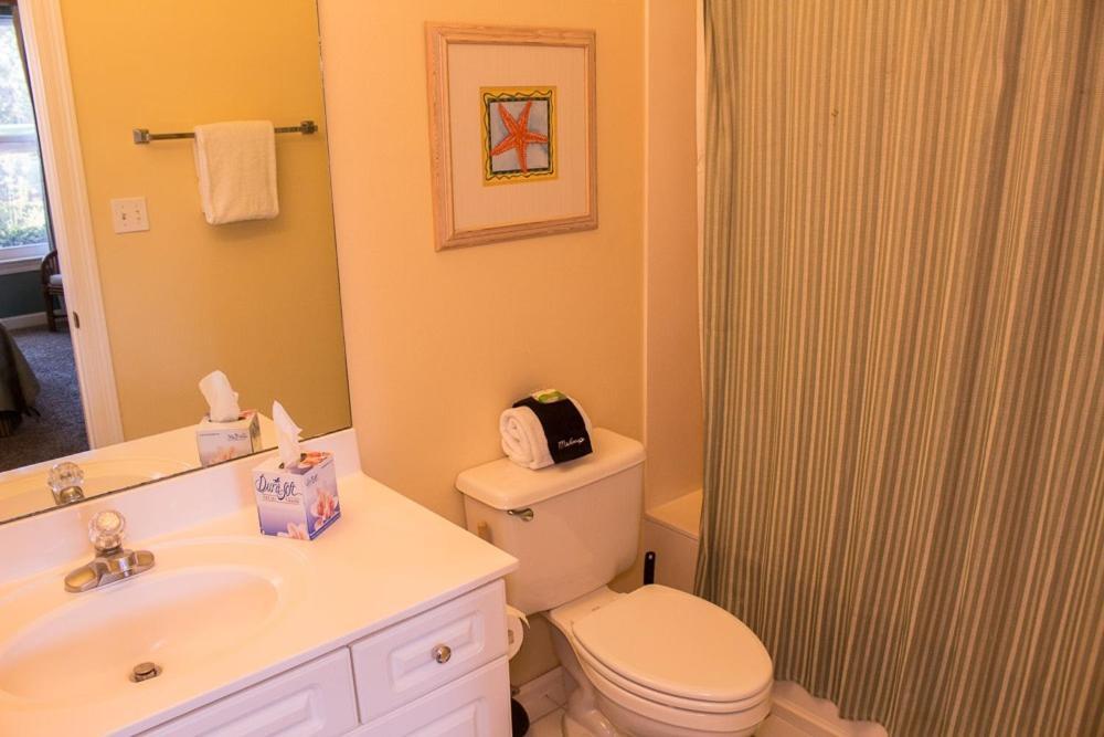 8554 Turnberry Apartment *