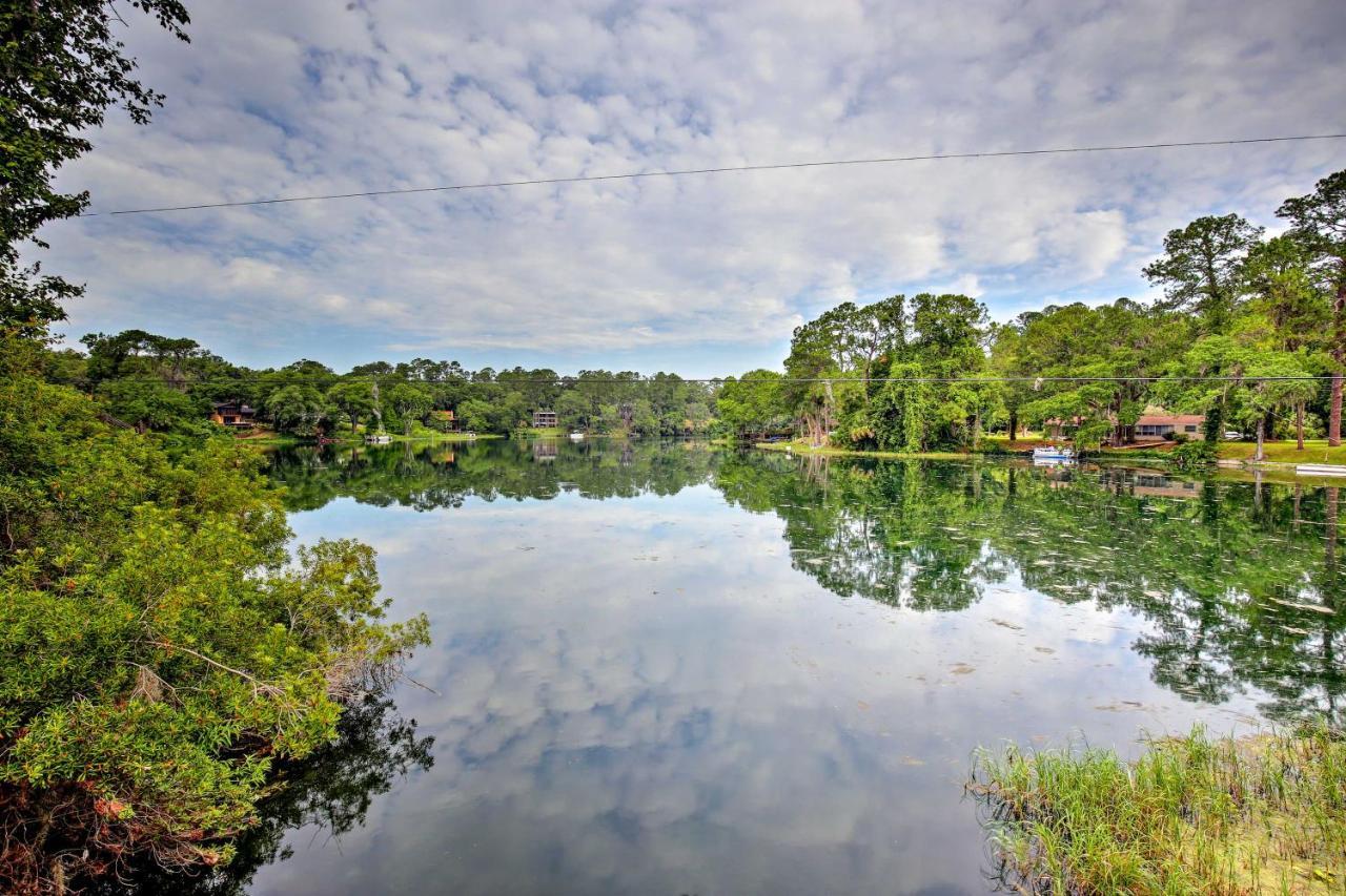 Holiday home Riverfront With Private Dock!