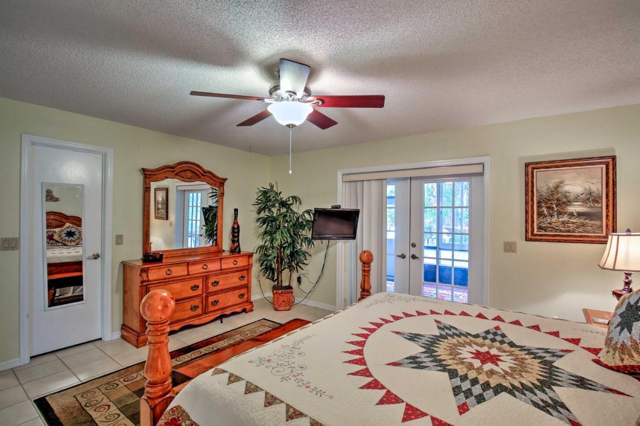 Riverfront With Private Dock! Holiday home Dunnellon