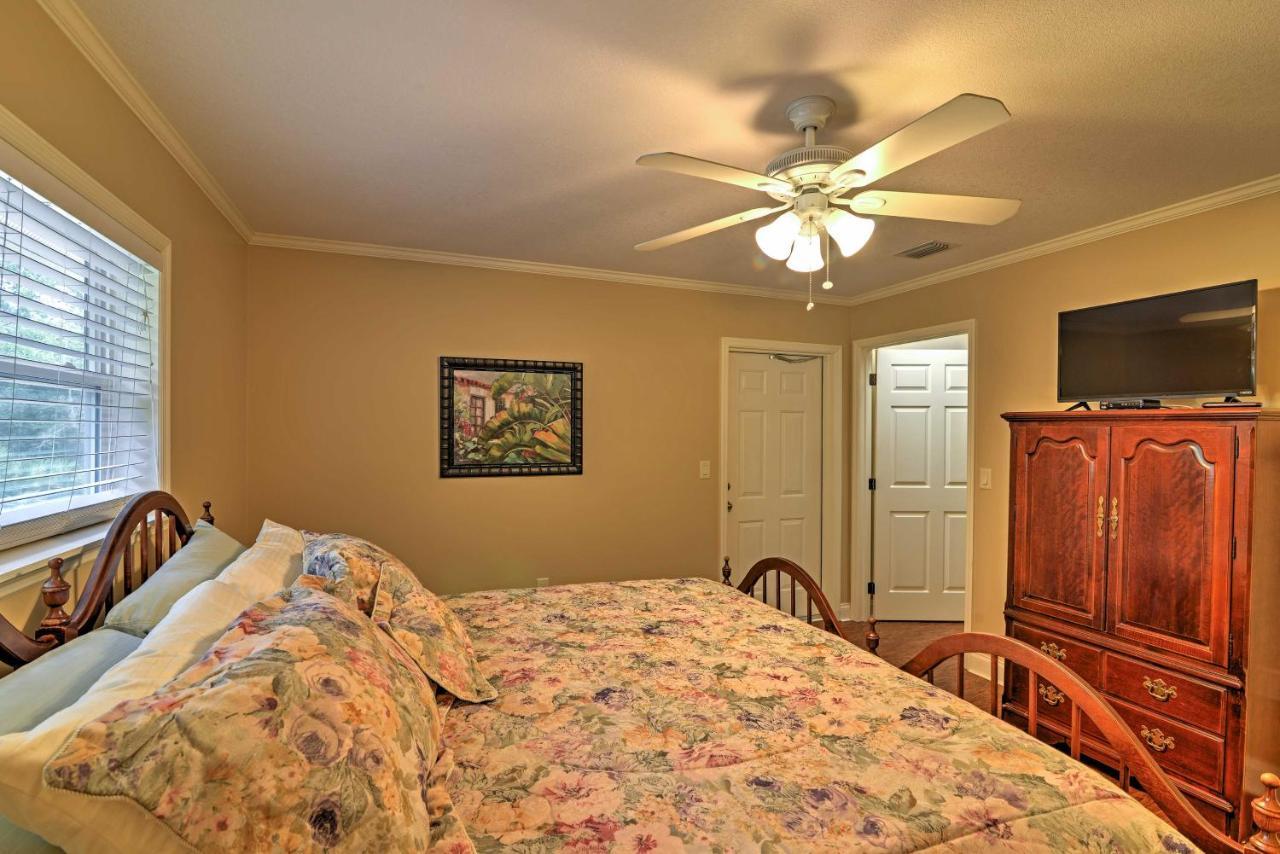 Crystal River On 1 Acre With Deck And Porch! Holiday home *