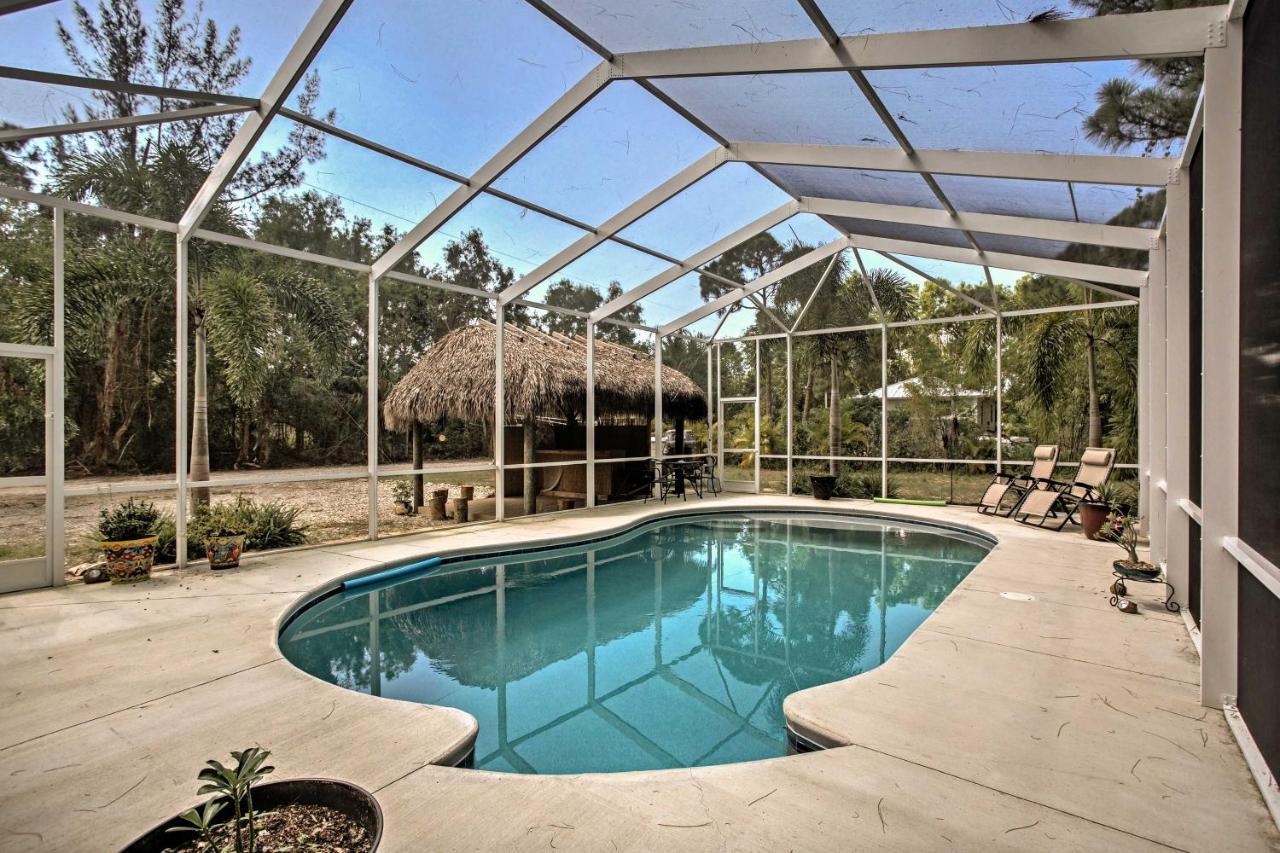 With Private Pool And Tiki Bar! Bokeelia