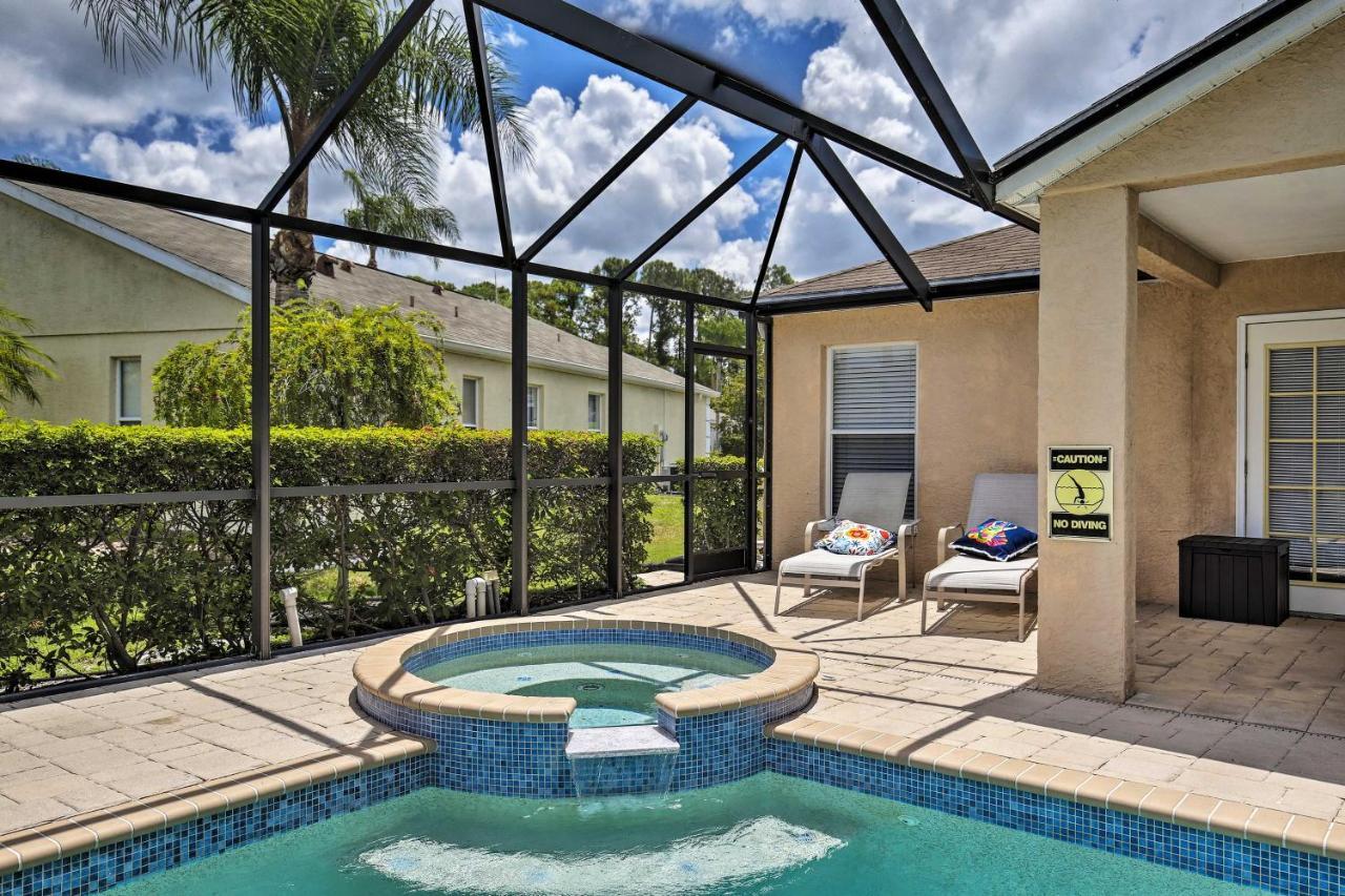 With Saltwater Pool, And Lanai! Holiday home Bradenton